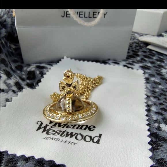 Vivienne Westwood Gold Crystal Orb Necklace - Picture 5 of 6
